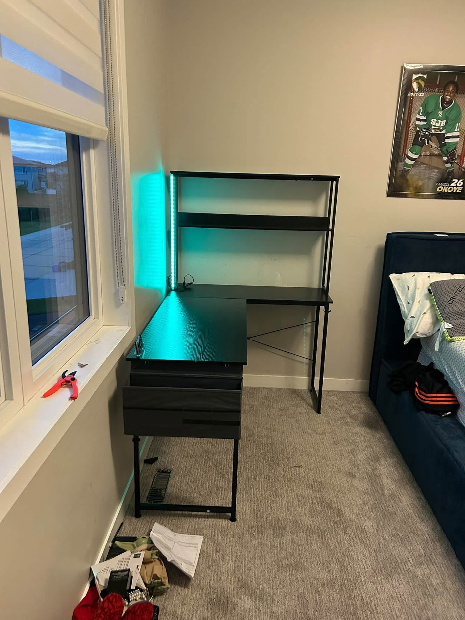 After: L-shaped desk